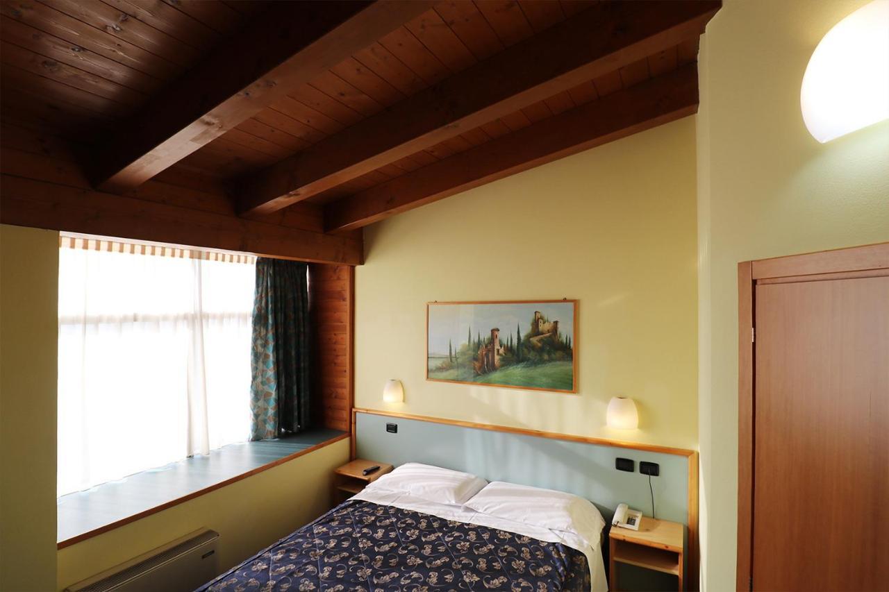 Hotel Sabo' Castel Maggiore Ngoại thất bức ảnh